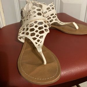 Carlos Santana white sandals size 7